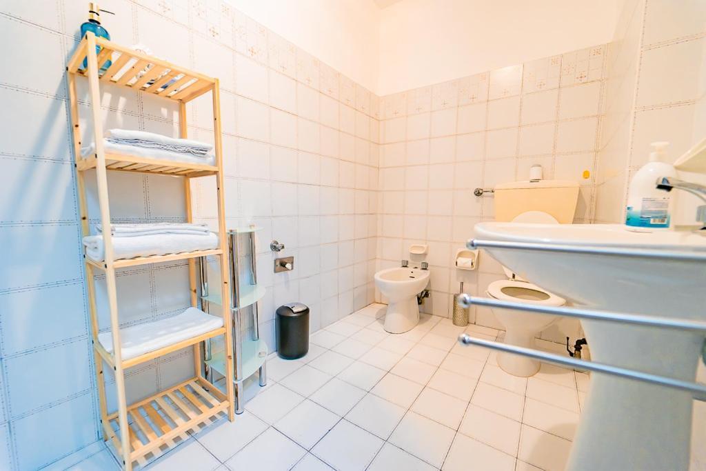 Centro Moderno Al 46 Apartman Cuneo Kültér fotó